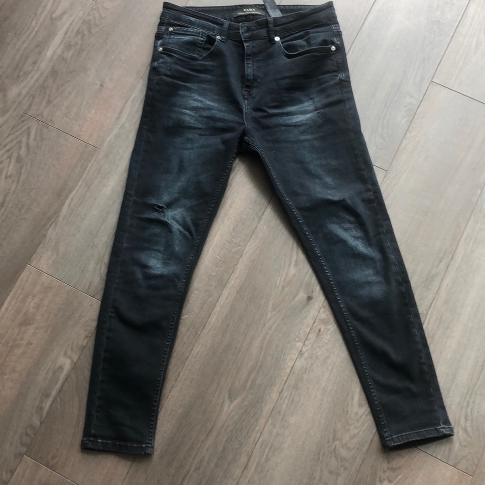 Men’s Zara skinny pants ... black .size 31 30